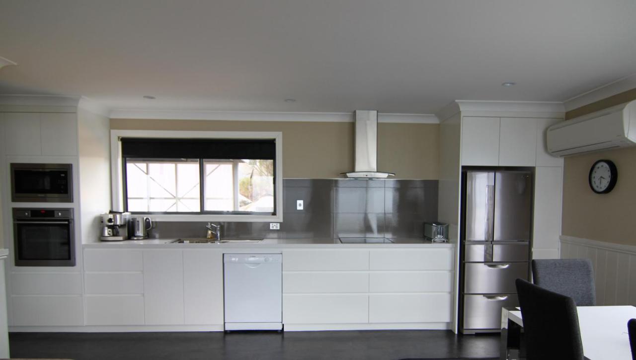 Sea Eagle Cottage Amazing Views Of Bay Of Fires Binalong Bay Exterior foto
